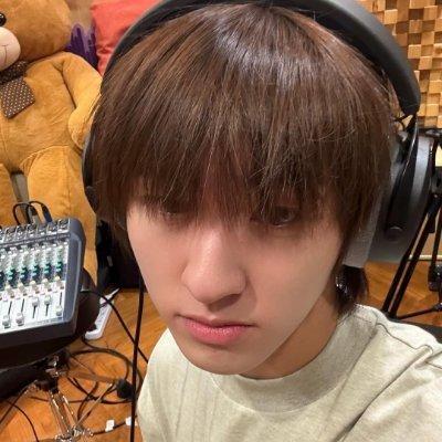 withmasjiro's profile picture. 