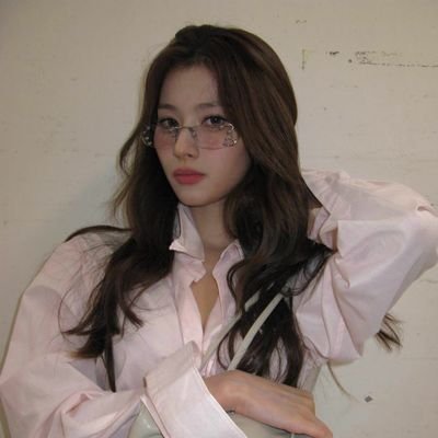 xhaeririn's profile picture. he/she — https://t.co/nUJbxKyRnB