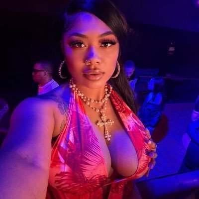 SHROOMCTRL's profile picture. that one boy who don’t play about melanie fox