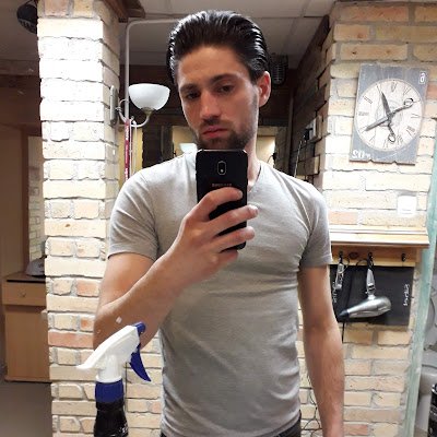 lofaszkifliben's profile picture. 