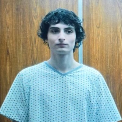 laroissaints's profile picture. 