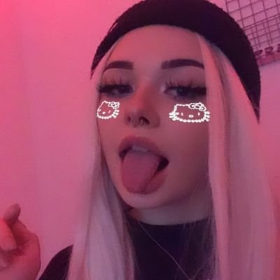 biacentric's profile picture. u can't stop me defending @biancadeveraa