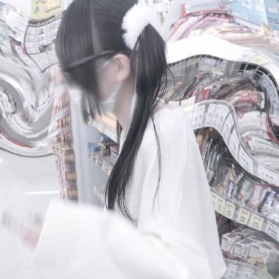 kkzxli's profile picture. フォローしてからDM