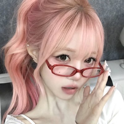 shockingkenz's profile picture. ken tried to swim in lava.. 🌷 (multi, fan acc, 7teen)