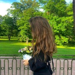 huiub59330's profile picture. Beauty begins the moment you decide to be yourself. — Coco Chanel