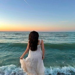 HTqro36604's profile picture. Keep shining, beautiful one. The world needs your light.