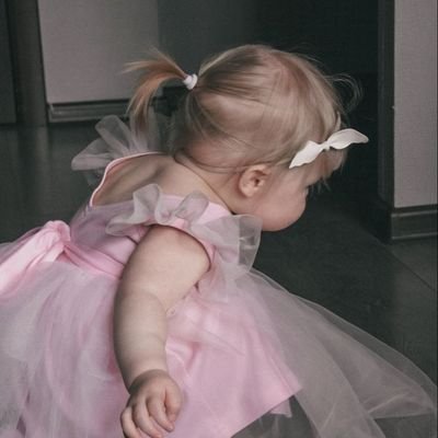 Shazzy_06's profile picture. Quiet, thoughtful, and always lost in my own world🌺✨️!!!

No DM