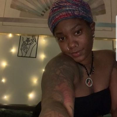 Vionella67's profile picture. Professional Hairstylist • San Jose, CA ✂️ Braid | Weaves | Cuts | Color • DM to book 📩