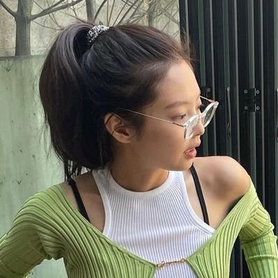 blackpinkhenney's profile picture. 𝑨 𝒈𝒆𝒏𝒕𝒍𝒆 𝒂𝒅𝒎𝒊𝒓𝒆𝒓 𝒐𝒇 𝒘𝒐𝒎𝒆𝒏, 𝒈𝒓𝒐𝒖𝒏𝒅𝒆𝒅 𝒊𝒏 𝒈𝒂𝒚𝒏𝒆𝒔𝒔.