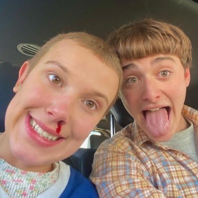 ishsreputation's profile picture. swiftieliviegracecarpenterblinkeyekon