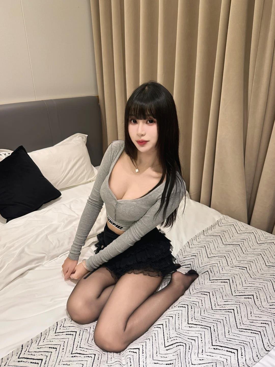 c0lVa1PUWYxHYPg's profile picture. 33歳 / 160cm / 49kg / 独身 / たまにCOS / よくお散歩してる