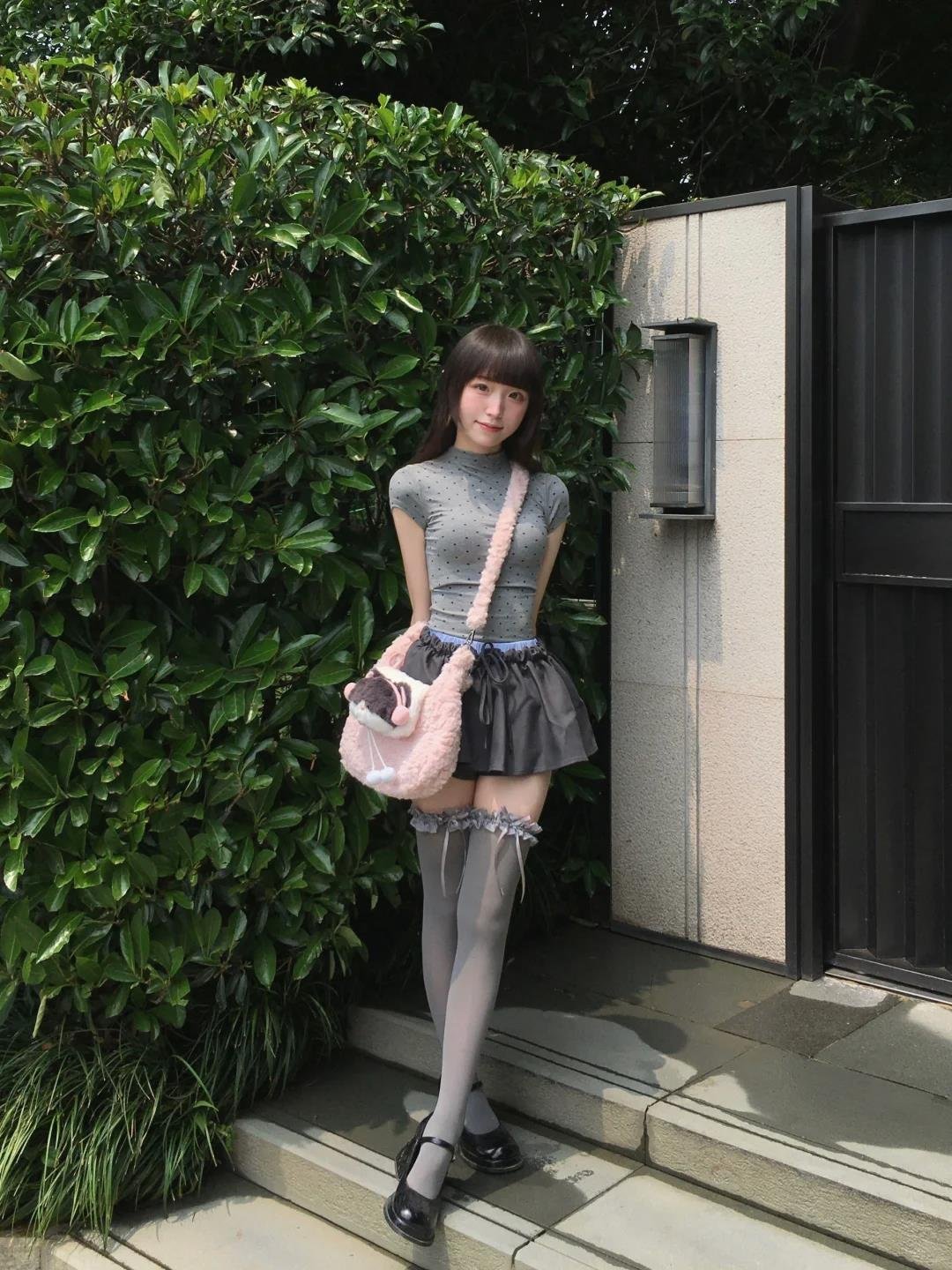 NAGARAJ22401439's profile picture. 35歳 / 158cm / 49kg / シングル / 看護師 / 夜はゲーム多め