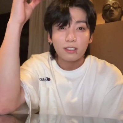 jnthvrk's profile picture. ⠀⠀⠀⠀⠀⠀⠀⠀⠀⠀𝘫𝘪𝘮𝘪𝘯'𝘴 𝘨𝘧 ♡