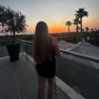 Jessknowles0's profile picture. 