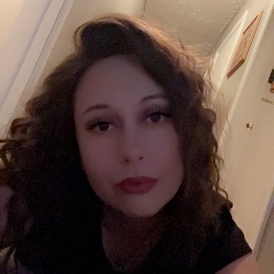 nicole_ann218's profile picture. 