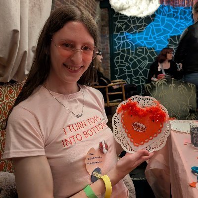 EpwInMdZGB61581's profile picture. 2D artist| Artist drawing for @boredcloset | Artist at @okinalabs |Founder @gonebananaz_ | Creating Art on APECHAIN | COMMISSIONS OPEN