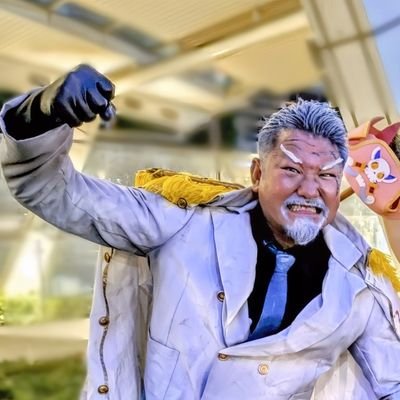 savantOZAWA's profile picture. 時々コスプレやってます。髭をはやした熊のような大男。地毛髭コスが多いです。

サンホラ　
ディズニー　
STAR WARS　
ONEPIECE
葬送のフリーレン