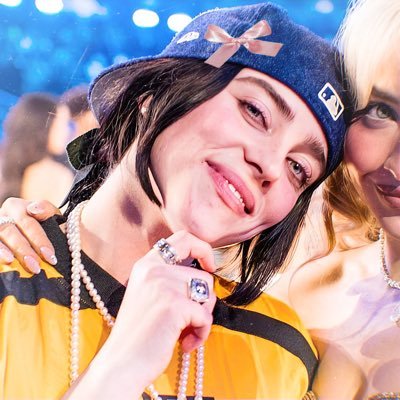 YE0SW1LDFL0WER's profile picture. ‧₊˚✩ president of the yeosang birthmark club ₊˚⊹ ╰┈➤ billie eilish & conan gray enthusiast ♥︎