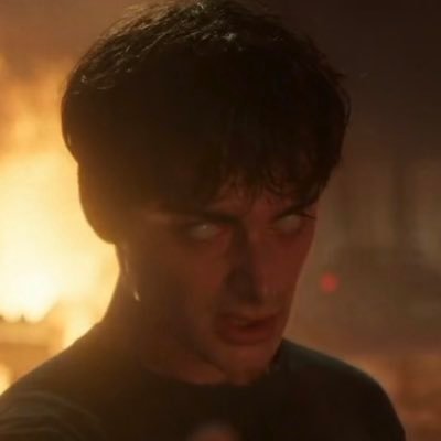 arobyler's profile picture. your goddamn bowlcut