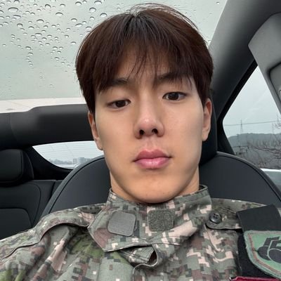 ShownuayoActor's profile picture. @shownuayoKDRAMAACTORLUXURYGLOBALAMBASSADORKOREAITBOYSOLDOUT KING FASHION INFLUENCER MODEL,VLOGER ACTOR, GENIUS BAE BOOk &BUSY SCHEDULES, MORE LUXURY BRANDS, GB