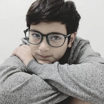 yesheysdias's profile picture. 