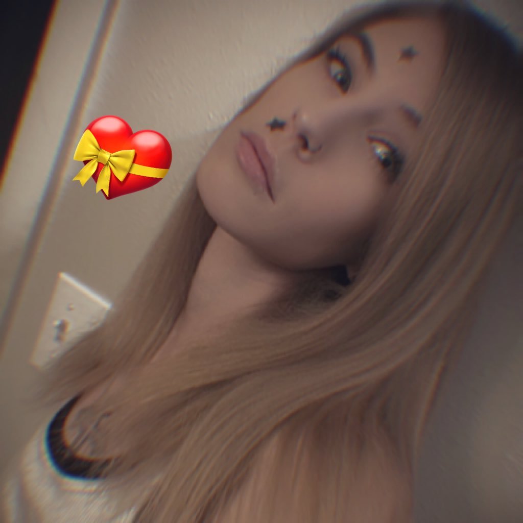 AntoninaN65991's profile picture. Русский 32y… Don’t judge me til’ you know me