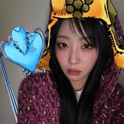 yvezzn's profile picture. 