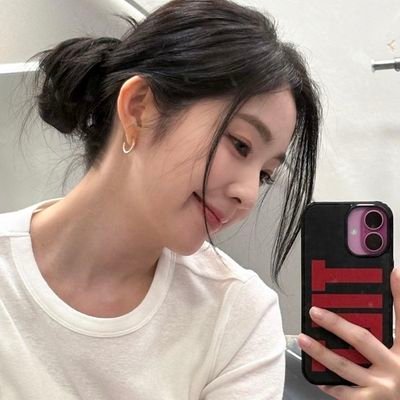 incizsive's profile picture. ⊹ ۪ ࣪ ꒰ ౨ৎ  . . teeny-weensy milady!  whisper that enchanting wave to summon your cherish'd premium applications provider swiftly.  ❊    ໋｡