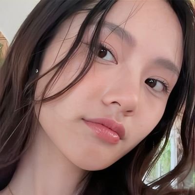 PinkyVeg's profile picture. Let Humility guide your 
voice, above the noise.
 Inspire others. 🌈