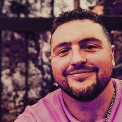 metikOne's profile picture. Simple man