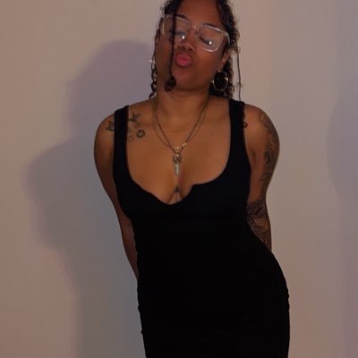 Kimmy_Taylord's profile picture. I just want to be left alone while living my own life and eating my own fancy Debbie cakes