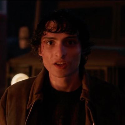 fourleafroses's profile picture. 