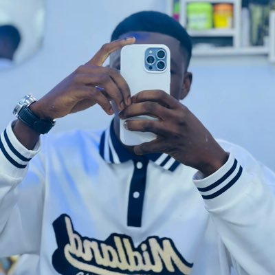 Con_fi__dence's profile picture. {Backup Page} • Main Page 👉🏼 @Con__fi_dence