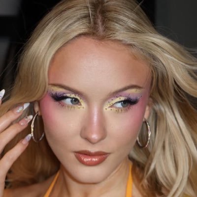 81R0ZAN0V's profile picture. pregnant ilya rozanov. pusspuss97 on the number plate 🌼