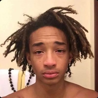 __theTheo's profile picture. 