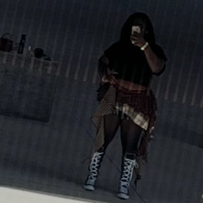 MiyahMiyahworld's profile picture. Honestly idk boo