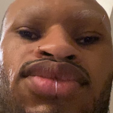 VinumSabbathii_'s profile picture. afro pessimist , not fully here but somewhere else 🇵🇬