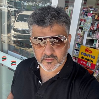 VasanthLakshman's profile picture. 