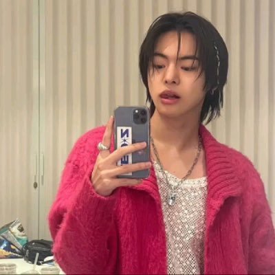 iriochyo's profile picture. *ੈ✩‧₊˚ she loves ald1 and aigooitis