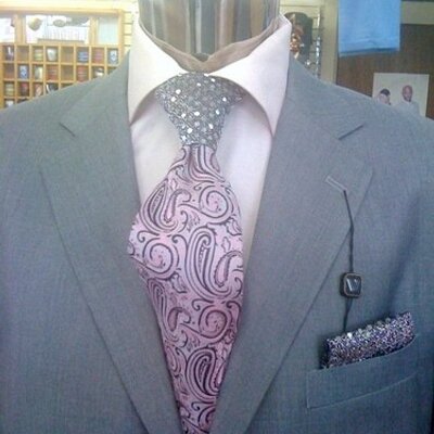 Profile Picture of BARRY BERNARD (@NECKTIEKNOTS) on Twitter