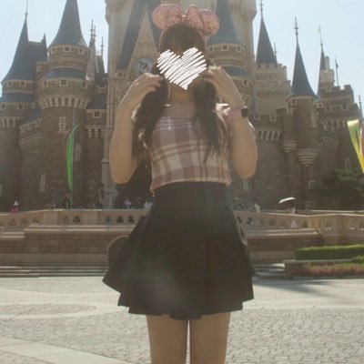 ily_ium's profile picture. 法律と投資の勉強 きらきらかわいい女の子ツイートが目標