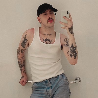 psychoinluv's profile picture. versátil • afeminado • exibicionista  | corpos naturais