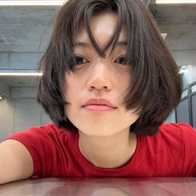 oddescents's profile picture. If you were the soaring waves, will I be able to soar forever with your ripple? — https://t.co/VkCMIaTchM