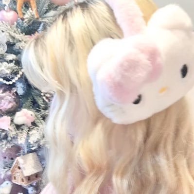 shortnsweetdoll's profile picture. ┊ ୭̥⋆*｡ 𝒶𝓁𝓁 𝓉𝒽𝒾𝓃𝑔𝓈 𝓅𝒾𝓃𝓀 .˚⁎︎⋆┊ https://t.co/18f7o1BrBh