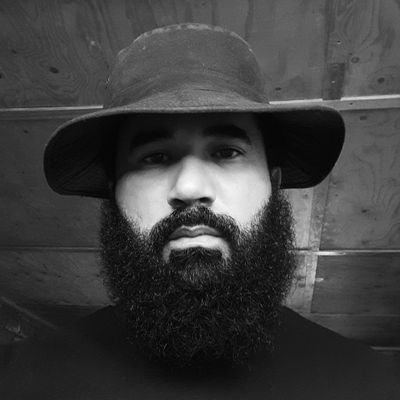 Playshis's profile picture. Poet. Lover of Spoken Word. Performance Art enthusiast.