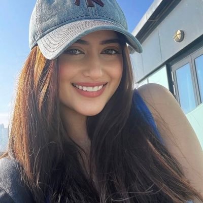 findingherr_'s profile picture. 