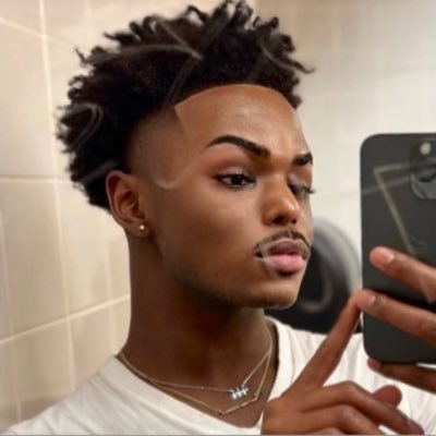 cumfusss's profile picture. 