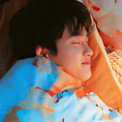 comely_kyungsoo's profile picture. 도경수 무한리필