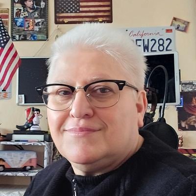 BellotBellot's profile picture. #TVBS,  et #RockinChair
(Country et Rock Shows).
TVBS : Musique Country, le Samedi de 19h00 à 20h00
Rockin'Chair : Rock,  Samedi de 20h00 à 21h00 sur  #UpRadio.