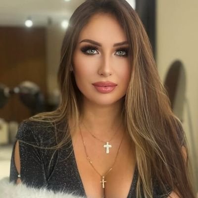 AurennaValeRp's profile picture. Owner of Tranquility Resort.
Engaged to my cowboy @LeeCarter_rp ❤️
#rp #maturecontent